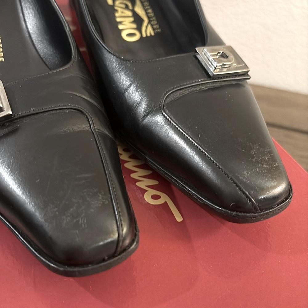 ❌SOLD❌ [Salvatore Ferragamo] Authenticated Leather Kitten Heel Pumps Women’s 5.0 - Picture 5 of 11